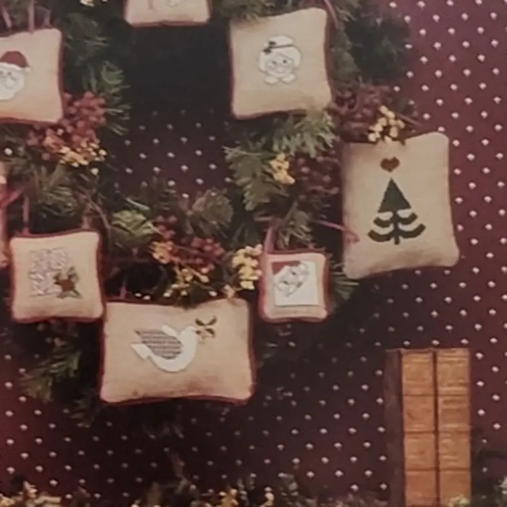 The Sweetheart Tree Christmas Collection 1 Ornaments Santa Cross Stitch Patterns